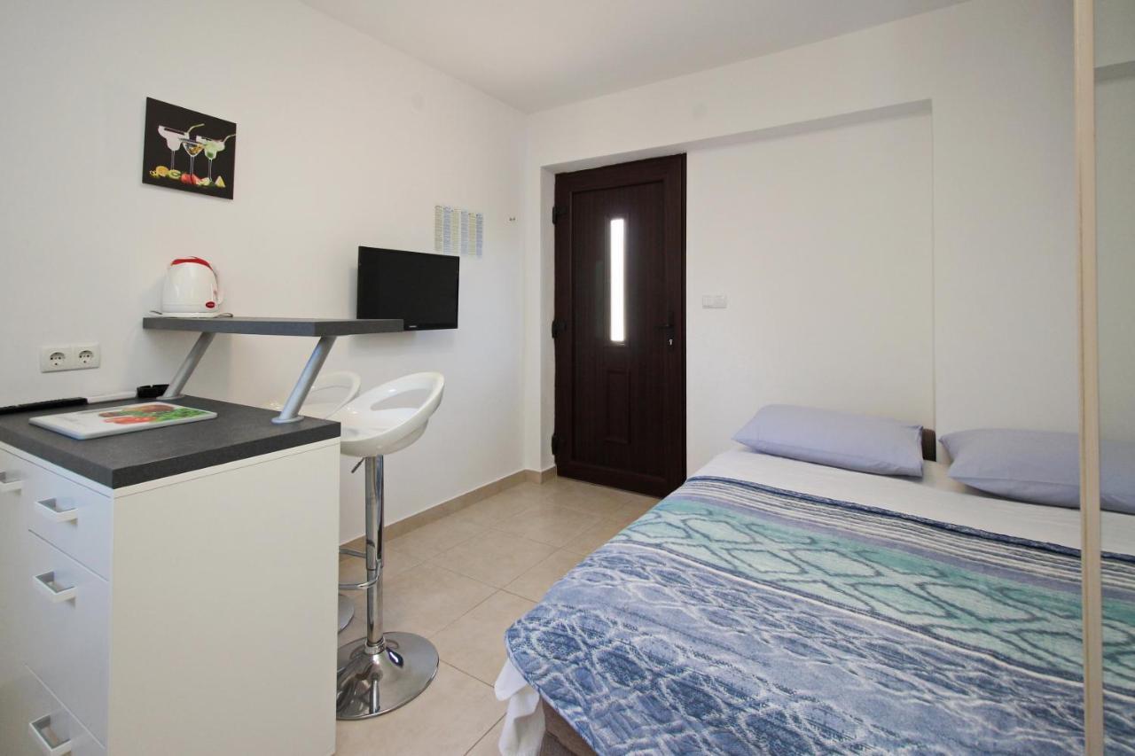 Apartments Mohar II Baška Esterno foto